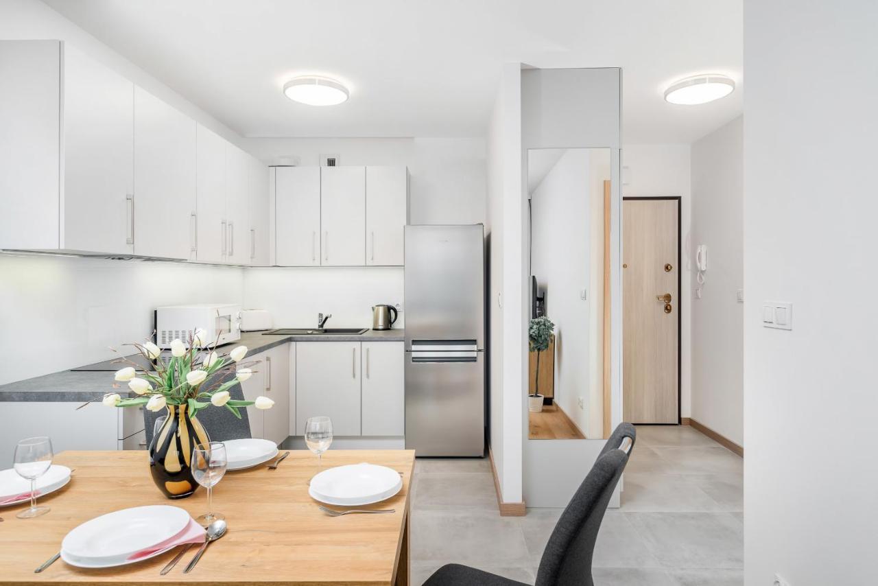 Wroclaw Rose Apartments By Noclegi Renters Kültér fotó